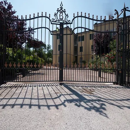 Bellini Room&breakfast Oda ve Kahvaltı 4*